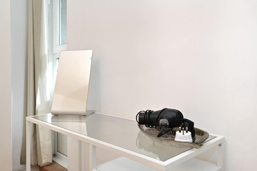 Regents Park- Ucl, Apartment With Balcony London Exterior photo